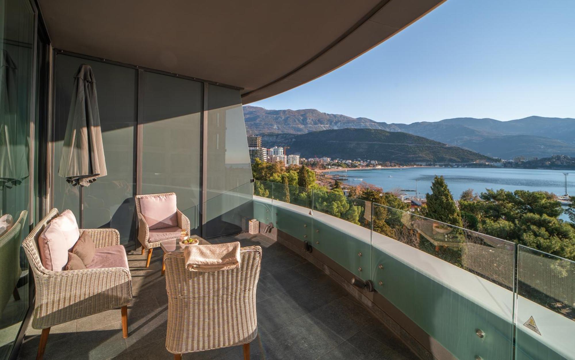 Apartment Amare Luxury Budva